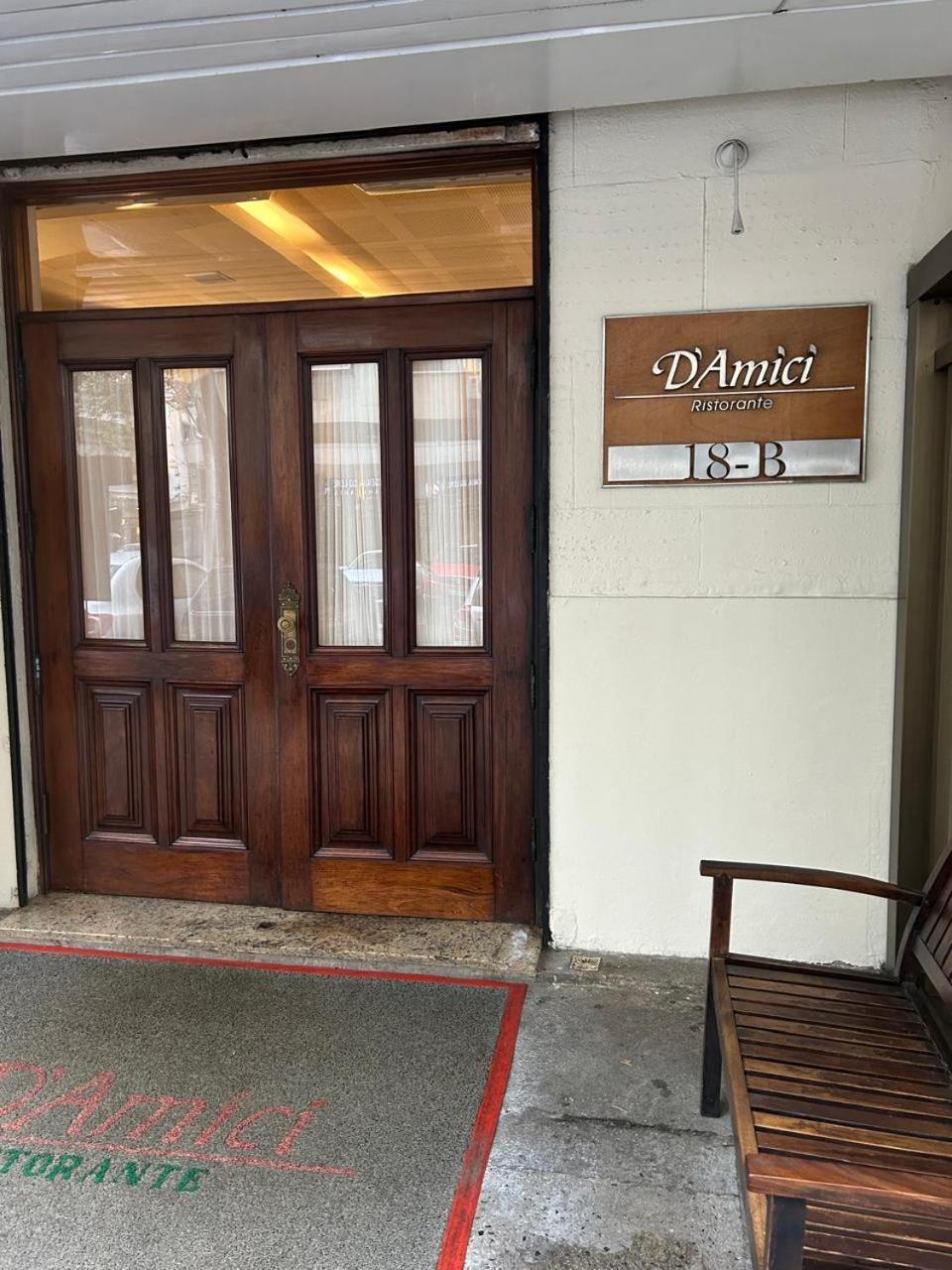 Apartamento E Sala Leme - 1 Quadra Da